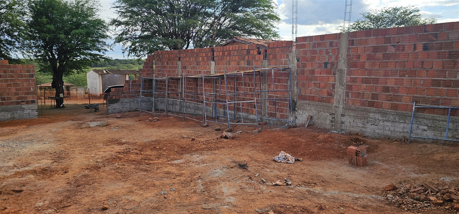 Estrutura ganhando forma
